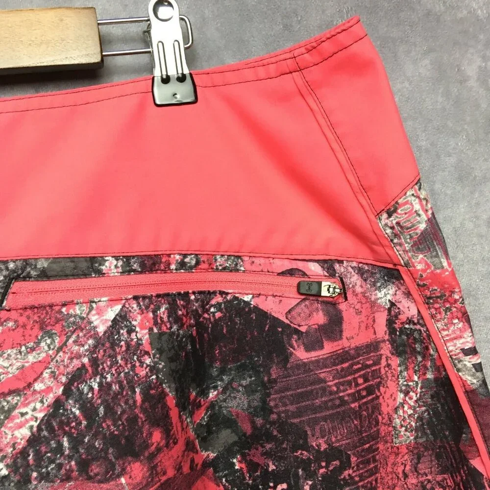 Under Armour Mens Board Shorts size 36 Poly Pink Black Trash Polka Camo‎ Swim